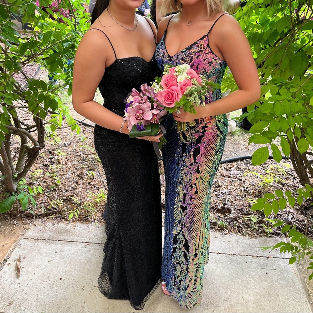 Prom dress - Picture 3 of 3